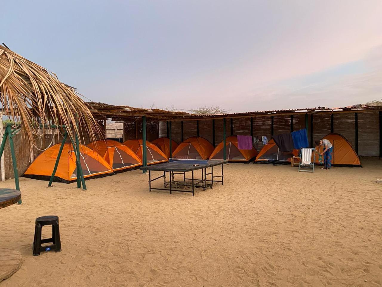 Hotel Pepon Surf Camp Máncora Exterior foto